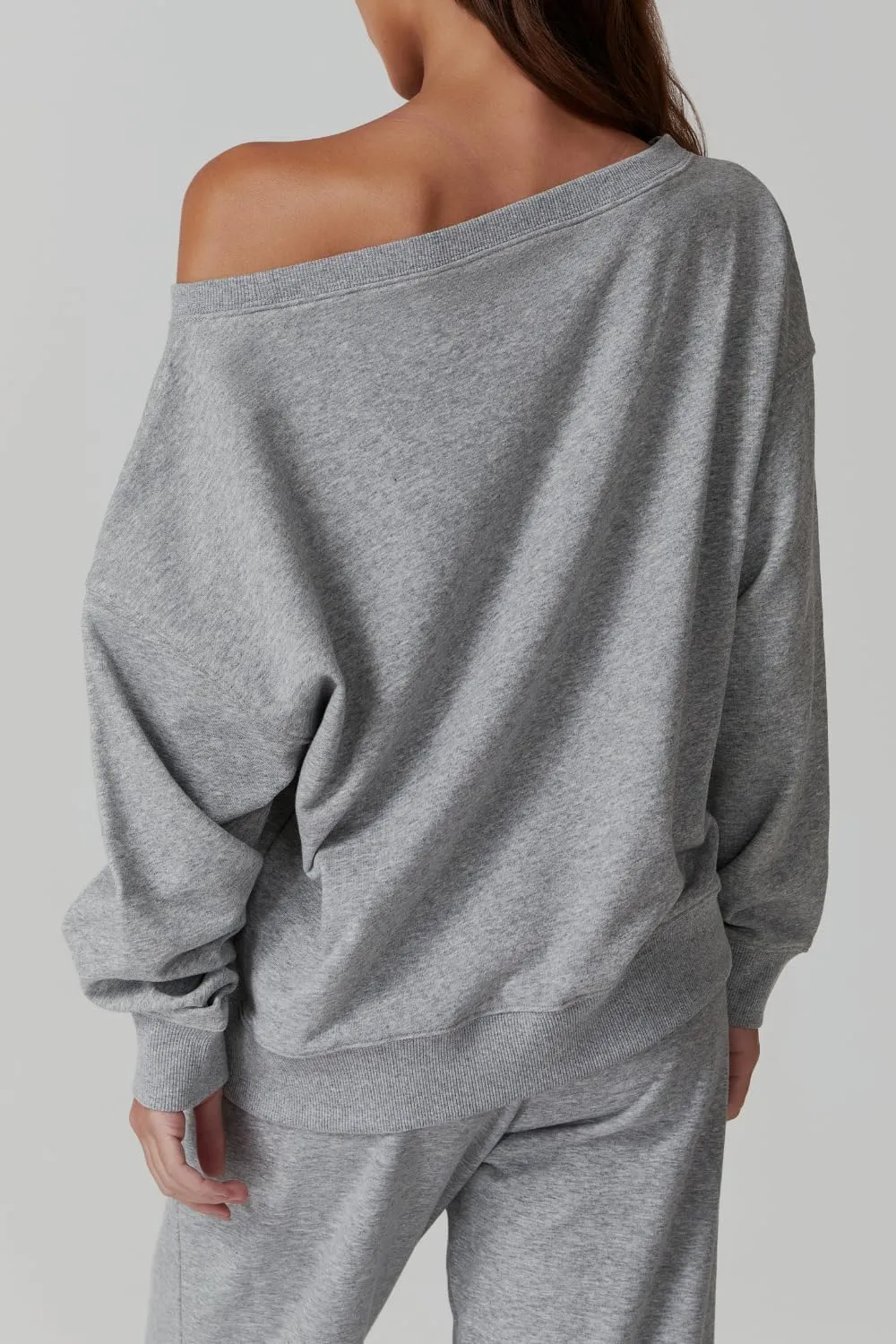 QINSEN Womens Oversized Sweatshirt Long Sleeve Off The Shoulder Pullover Casual Comfy Fall Outfits