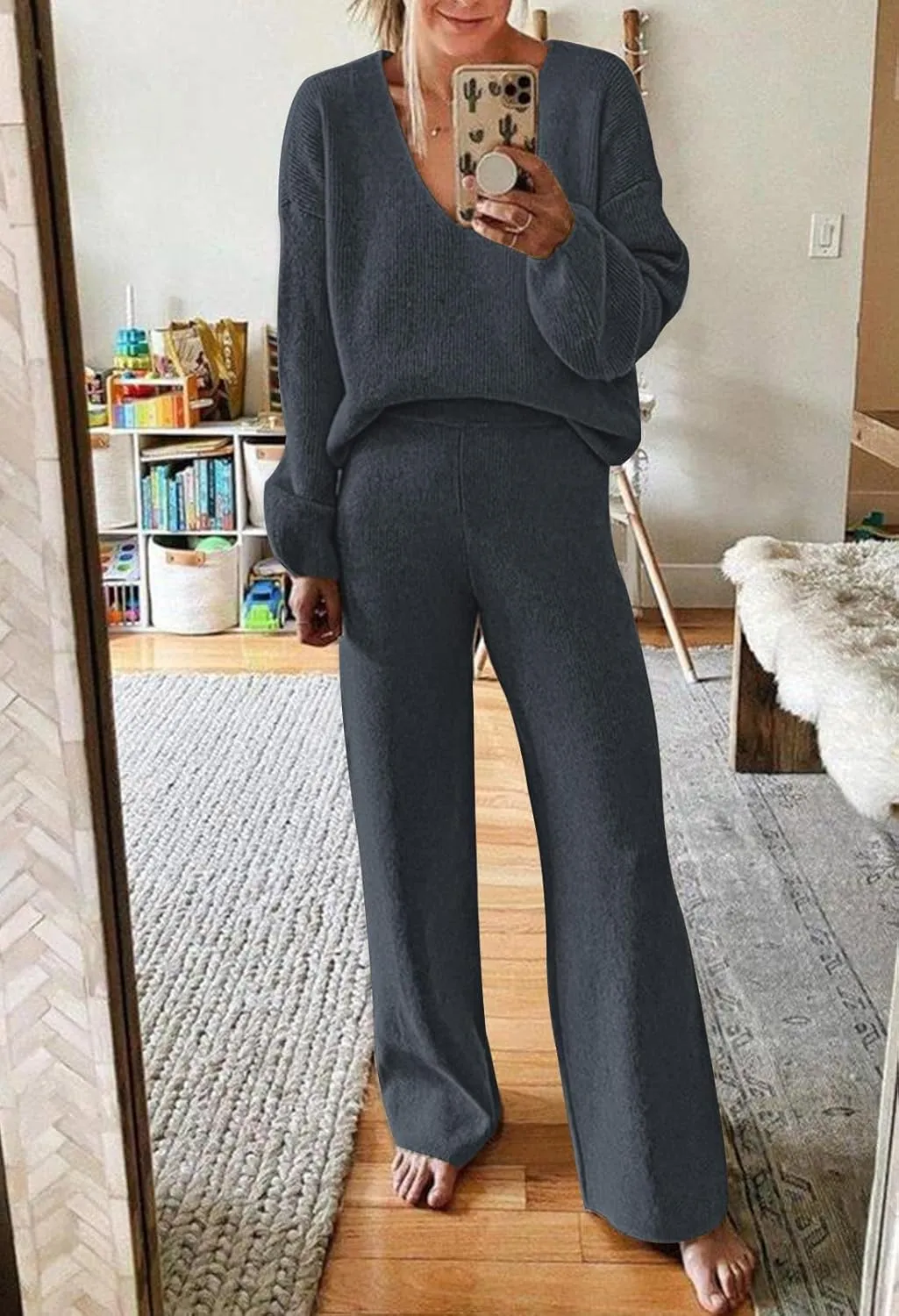Viottiset Women's 2 Piece Outfits Casual V Neck Knit Wide Leg Sweater Lounge Set Sweatsuit