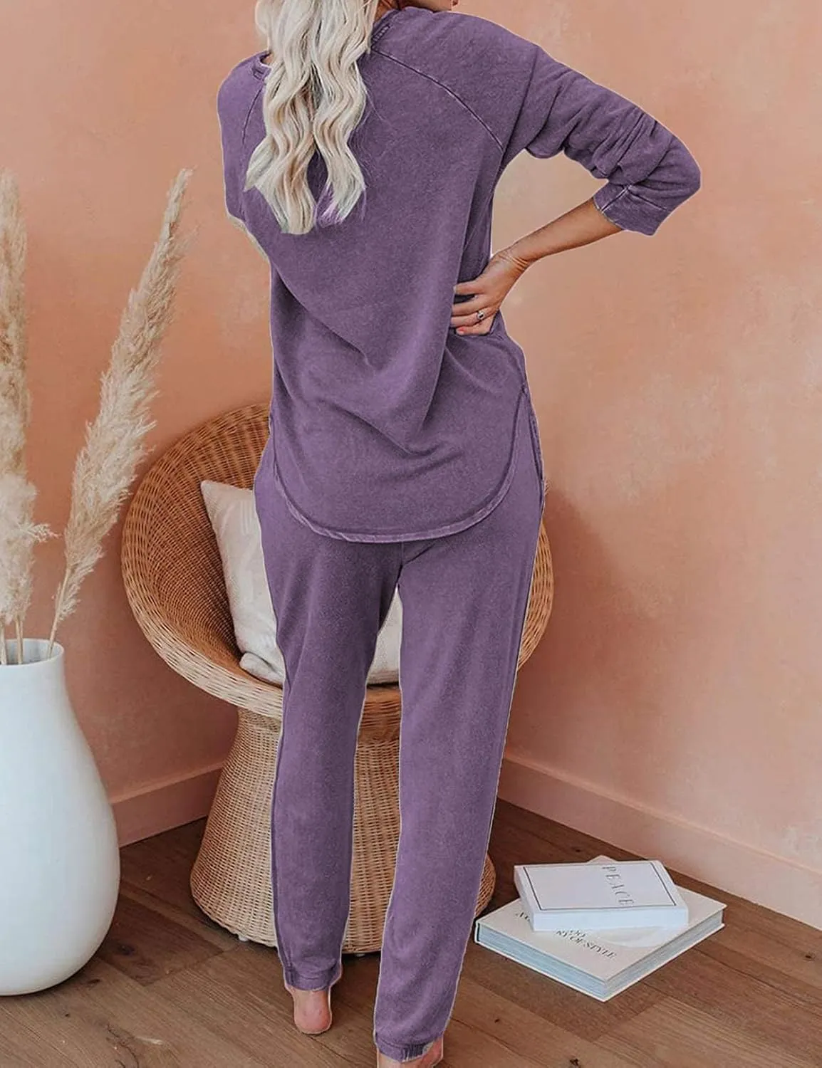 Women's 2 Piece Outfits Lounge Sets Long Sleeve Tops and Jogger Sweatpants Sweats Track Suits Loungewear Pajama Sets